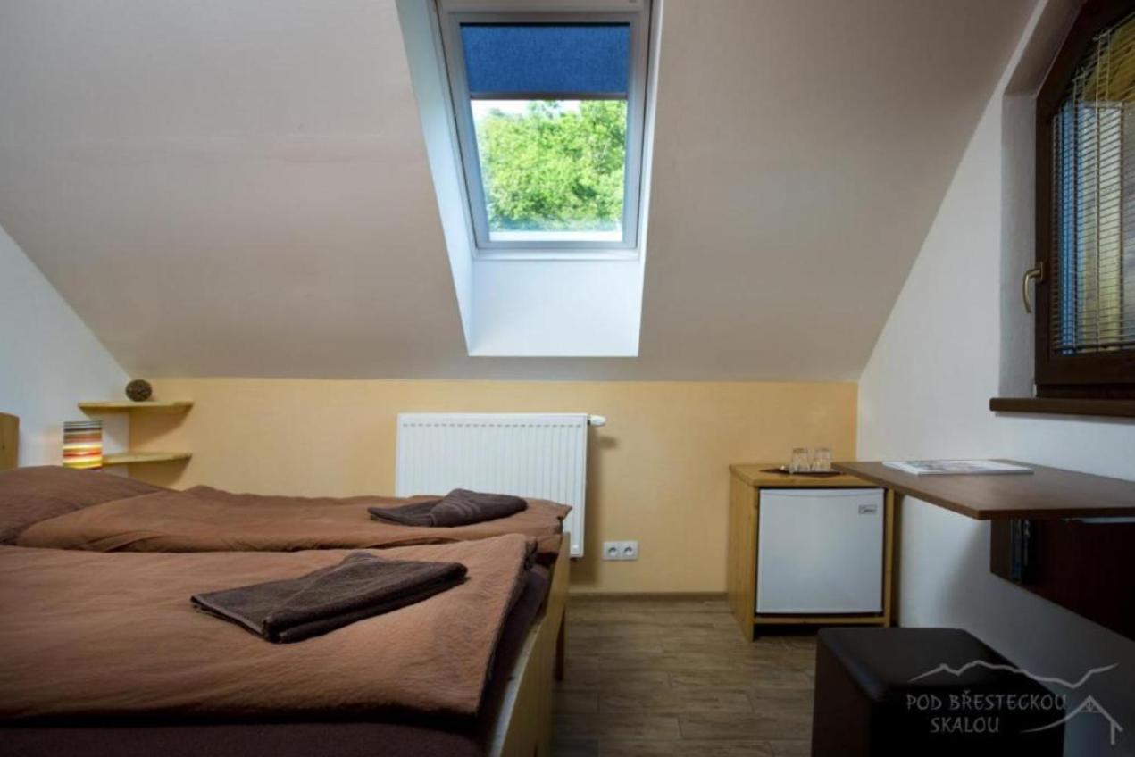 Pod Bresteckou Skalou Břestek Esterno foto