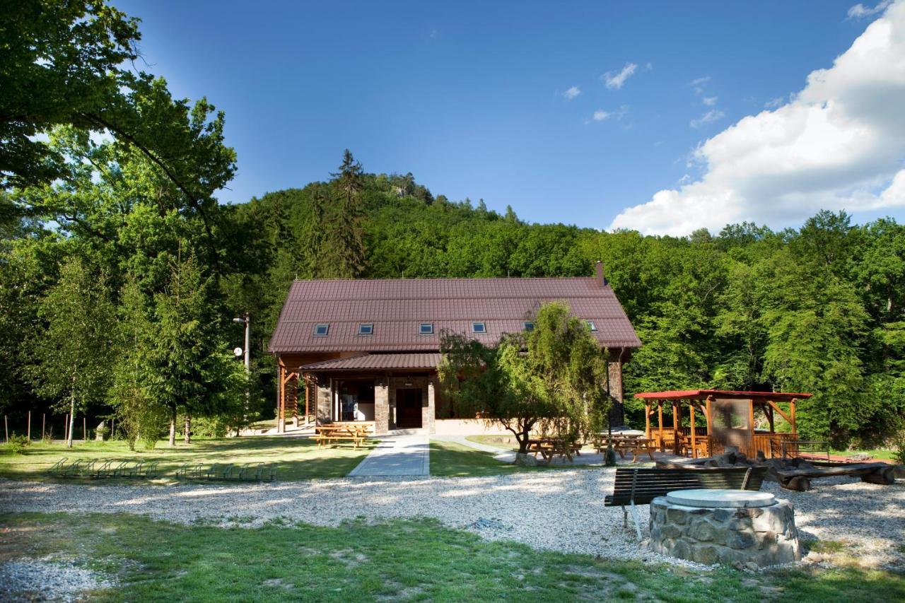 Pod Bresteckou Skalou Břestek Esterno foto
