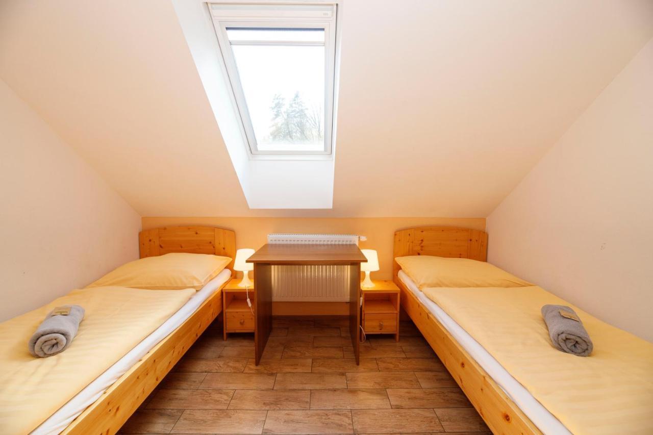 Pod Bresteckou Skalou Břestek Esterno foto