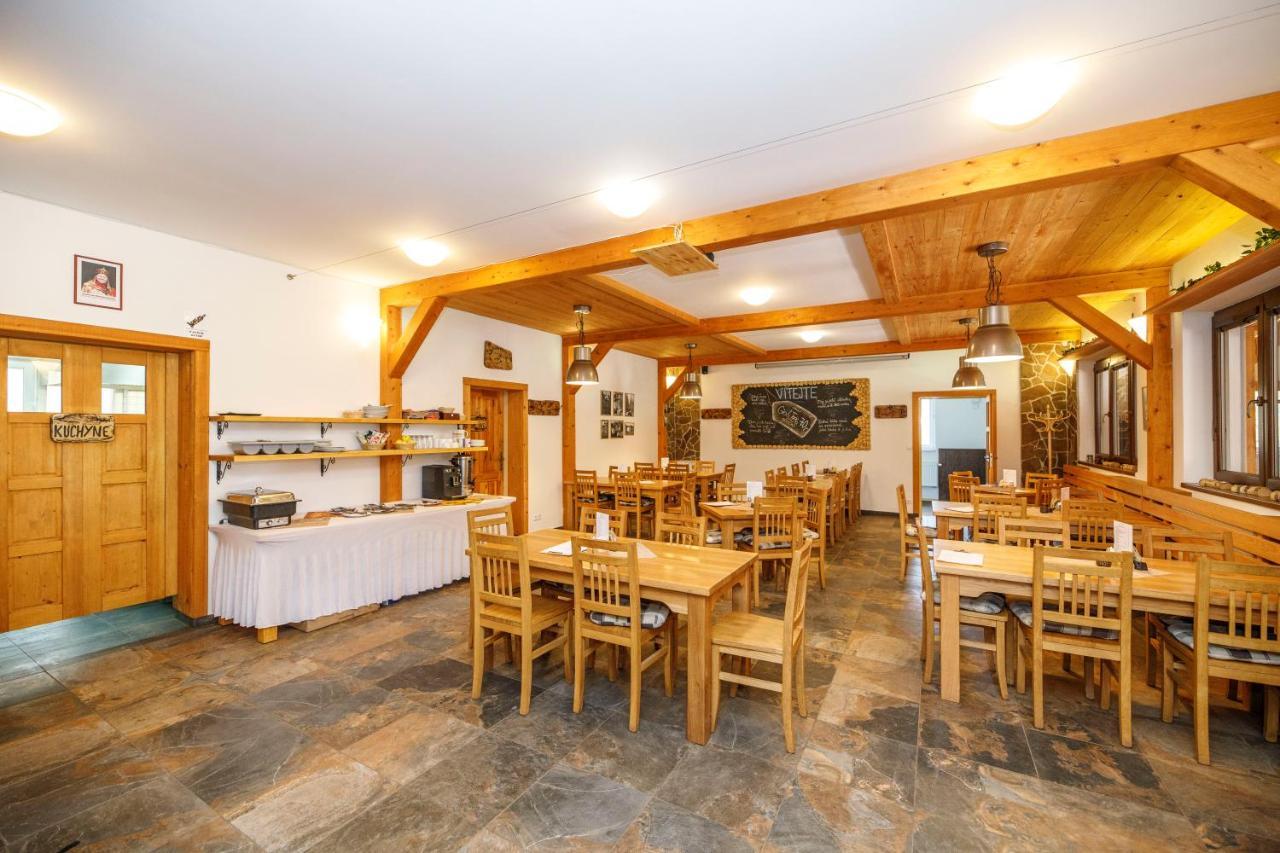 Pod Bresteckou Skalou Břestek Esterno foto