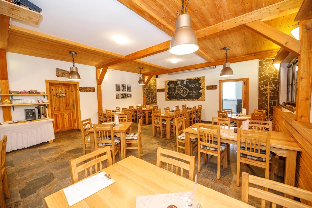 Pod Bresteckou Skalou Břestek Esterno foto