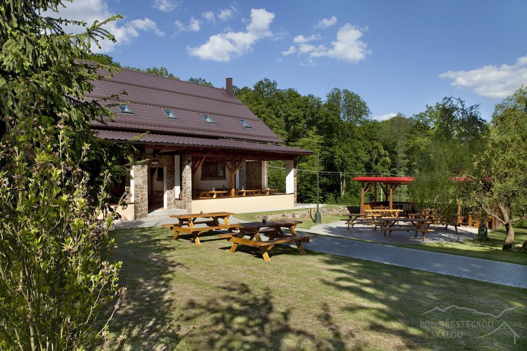 Pod Bresteckou Skalou Břestek Esterno foto